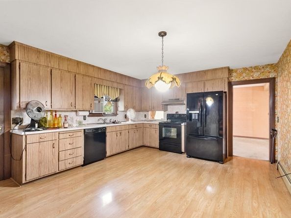 4R Forest Street, Peabody MA 01960