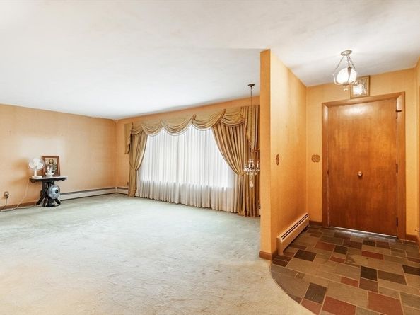 4R Forest Street, Peabody MA 01960