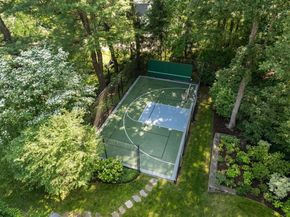 26 White Oak Road, Wellesley MA 02481