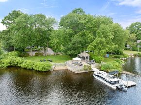 49 Beach Rd, Sharon MA 02067