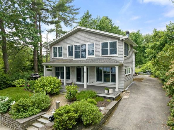 49 Beach Rd, Sharon MA 02067