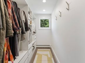 49 Beach Rd, Sharon MA 02067