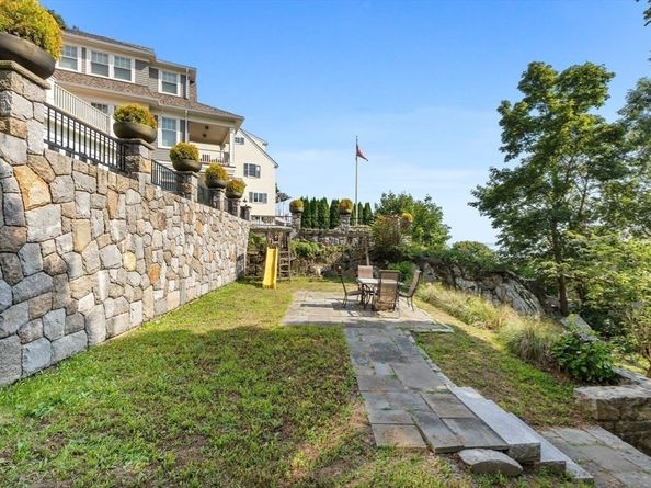 13 Cedar Hill Ter 2, Swampscott MA 01907