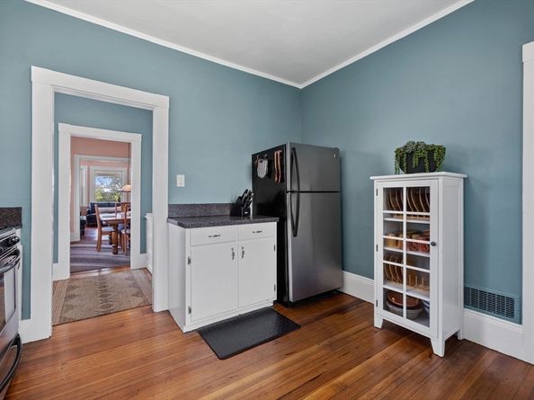 13 Cedar Hill Ter 2, Swampscott MA 01907
