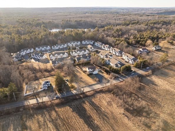 65 Garett Way 65, Holliston MA 01746