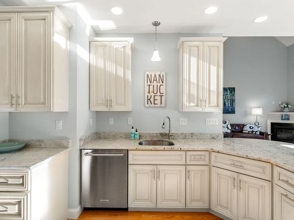 65 Garett Way 65, Holliston MA 01746