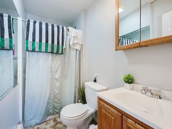 69 Lake St, Webster MA 01570