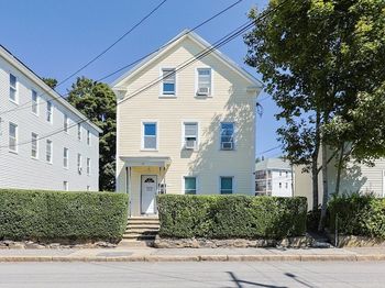 69 Lake St