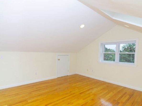 548 Centre St 5, Newton MA 02458