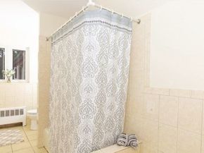 548 Centre St 5, Newton MA 02458