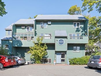 6 Sherman St