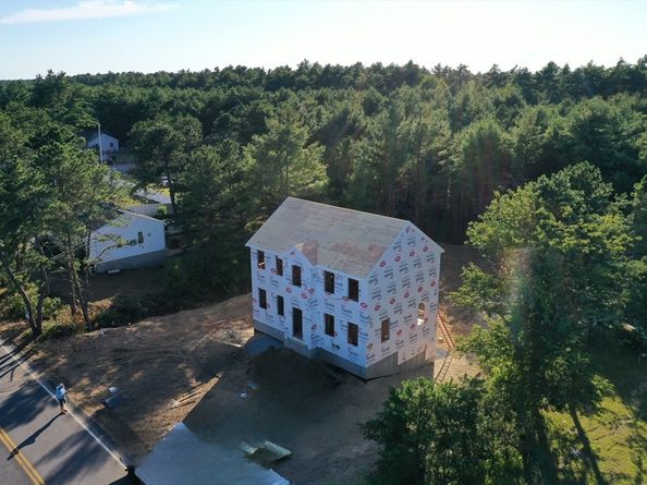 308 Charge Pond Rd, Wareham MA 02571