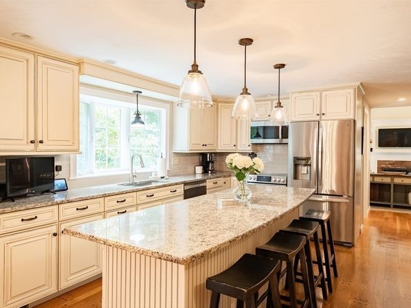 112 Partridge Brook Cir, Marshfield MA 02050