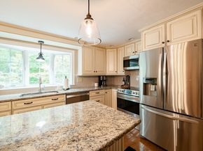 112 Partridge Brook Cir, Marshfield MA 02050