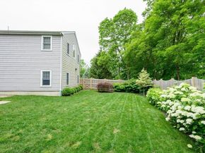 52 Elm St, Hingham MA 02043