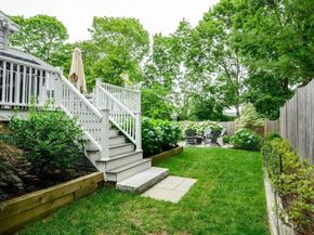 52 Elm St, Hingham MA 02043