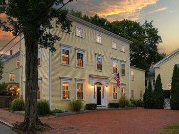 9 Orange Street