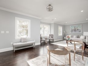 472 Hyde Park Ave 472, Boston MA 02131