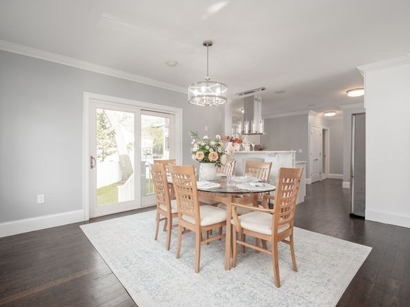 472 Hyde Park Ave 472, Boston MA 02131