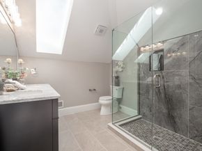 472 Hyde Park Ave 472, Boston MA 02131