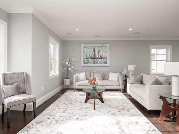 472 Hyde Park Ave 472, Boston MA 02131