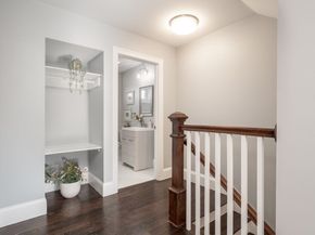 472 Hyde Park Ave 472, Boston MA 02131