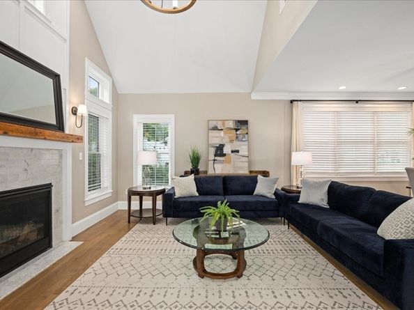 11 Waring Rd, Natick MA 01760