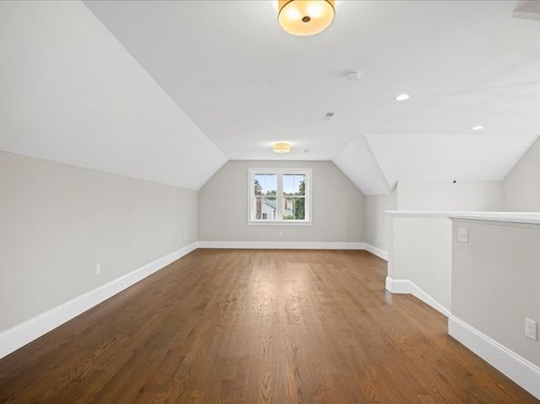 11 Waring Rd, Natick MA 01760