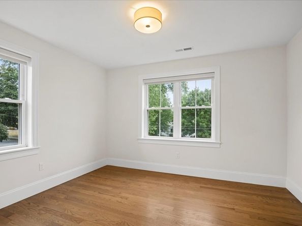 11 Waring Rd, Natick MA 01760