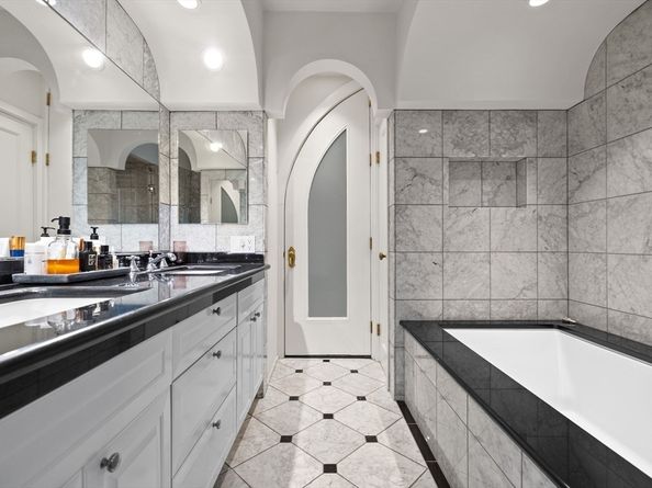 22 Worcester Sq 1, Boston MA 02118