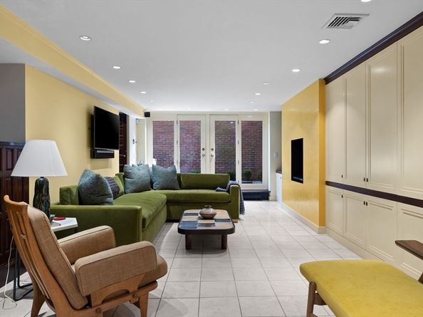 22 Worcester Sq 1, Boston MA 02118