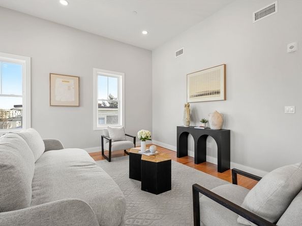 60 Fuller Street PH5, Boston MA 02124