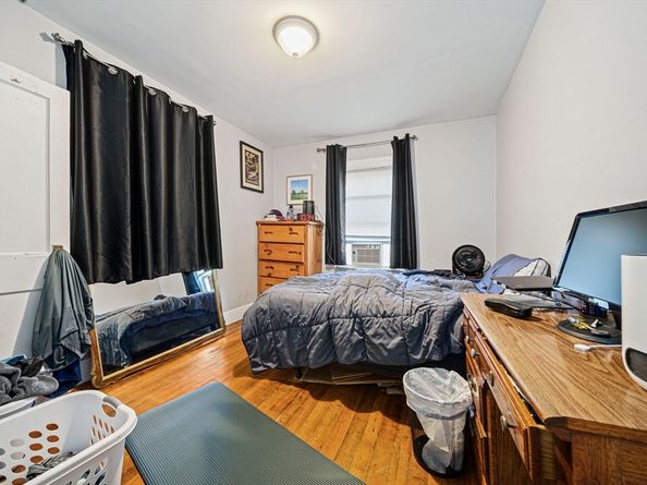 123 Waterston Ave, Quincy MA 02170