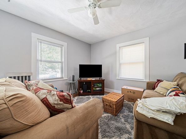 123 Waterston Ave, Quincy MA 02170