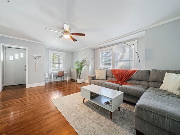 123 Waterston Ave, Quincy MA 02170