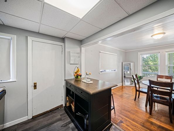 123 Waterston Ave, Quincy MA 02170