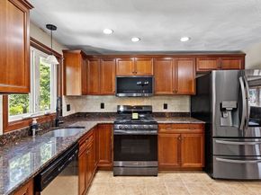 10 Wentworth Drive, Billerica MA 01821