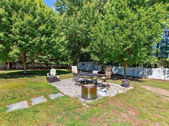 10 Wentworth Drive, Billerica MA 01821