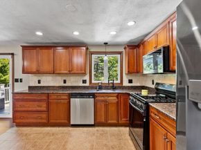 10 Wentworth Drive, Billerica MA 01821