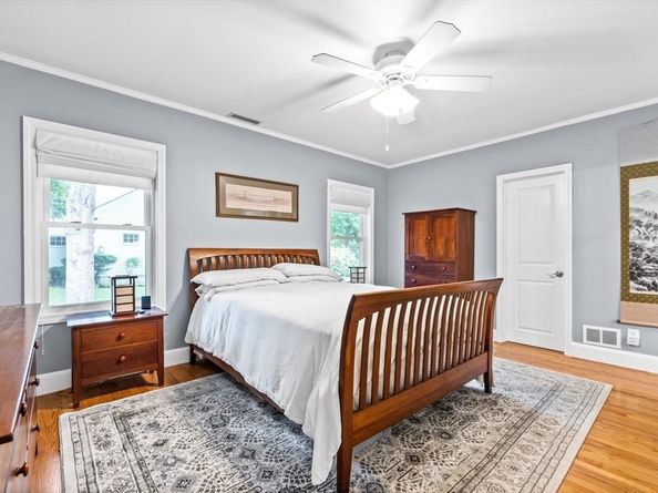 204 Chestnut St, Andover MA 01810