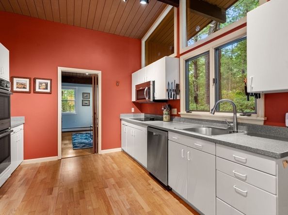 5 Brook Trail Road, Wayland MA 01778