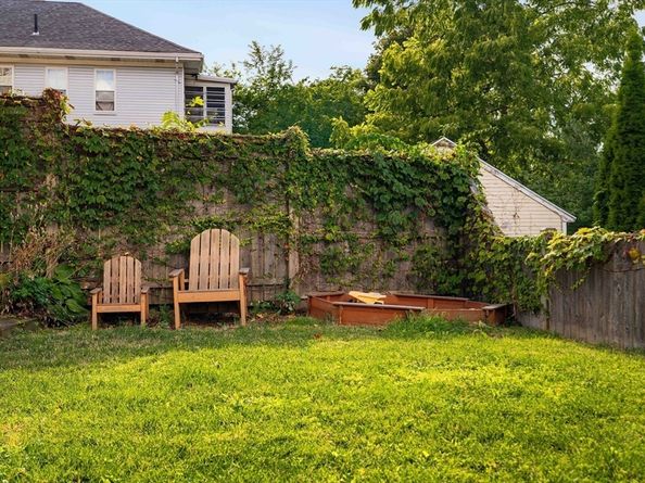 25 Moraine St 25, Belmont MA 02478