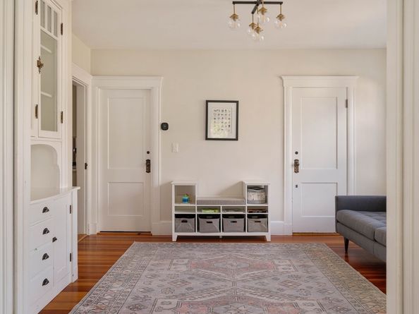 25 Moraine St 25, Belmont MA 02478