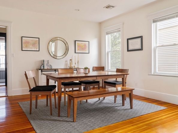 25 Moraine St 25, Belmont MA 02478