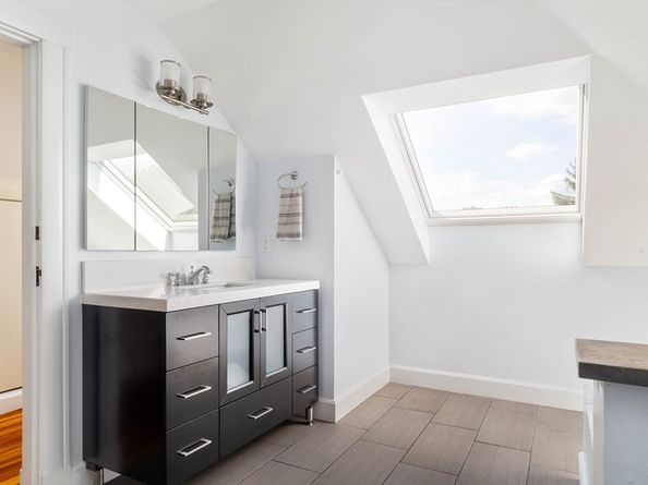 25 Moraine St 25, Belmont MA 02478