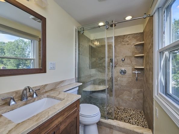 35 Catherine Dr, Peabody MA 01960