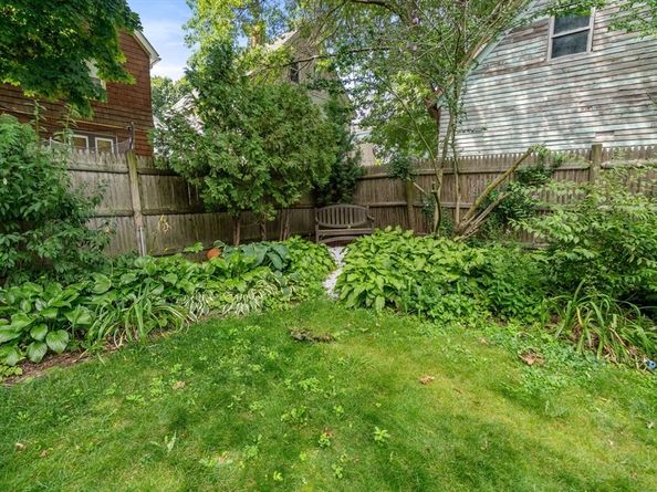 124-126 Minden St 1262, Boston MA 02130