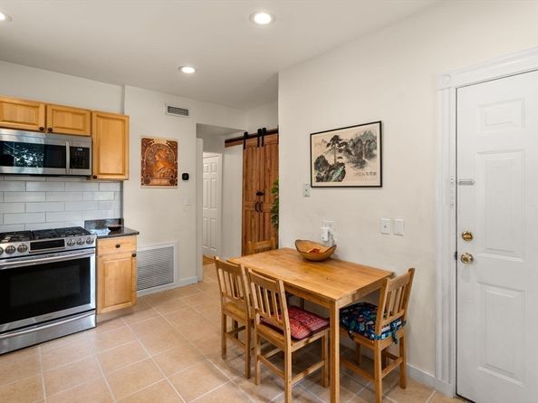 124-126 Minden St 1262, Boston MA 02130