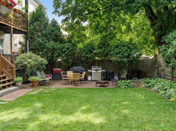 124-126 Minden St 1262, Boston MA 02130