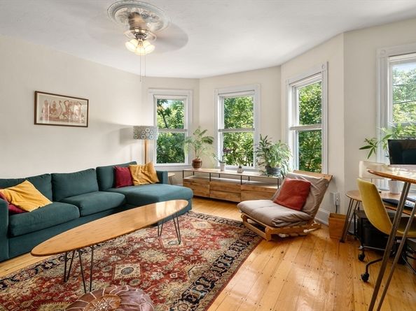 124-126 Minden St 1262, Boston MA 02130